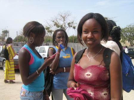 LAS SE SONT LES TROIS COUMBA ET NADIA FA